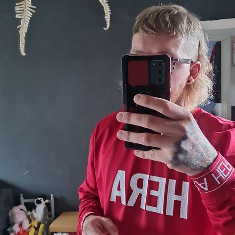 OTBell 🃏 on Twitter: "What does @BKey93 think of my Mullet? 👀🐐