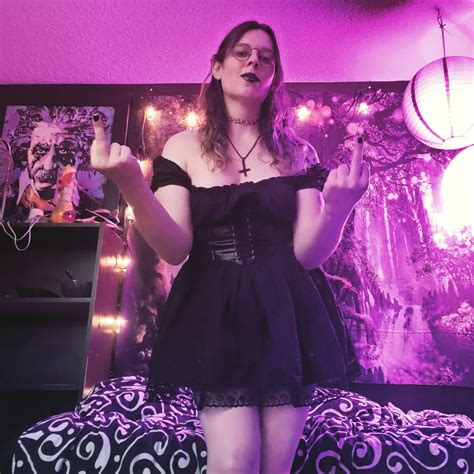 eat my ass, loser. : r/HarlotPrincess