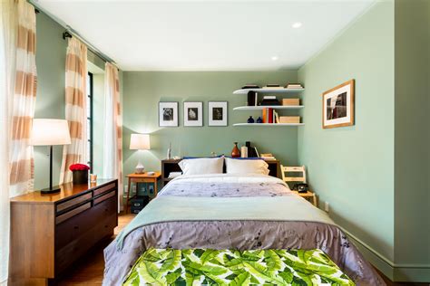 Who Wants to Stay in Carrie Bradshaw's Apartment?