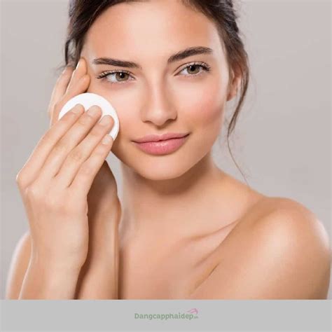 Nước hoa hồng trẻ hoá cân bằng da Christina Forever Young Purifying ...