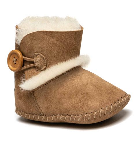 sheepskin boots for men 8