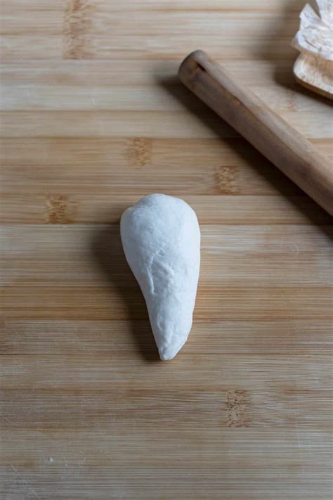 Shio pan 塩パン (Japanese sea salt butter rolls) - Cooking in Chinglish