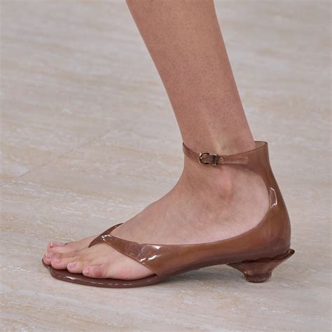 summer pedicure color 11