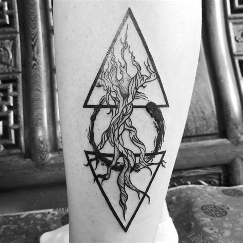 Tattoo • Подборка тату на тему: Дерево с корнями (61 фото)