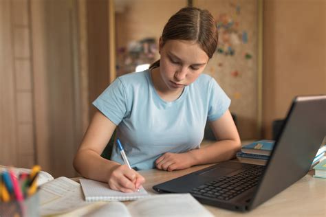 Weird Scholarships Nobody Applies for Worth $46,500 (January Deadlines