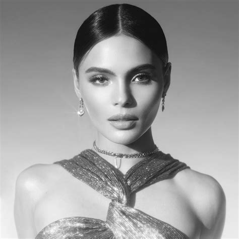 Lovi Poe