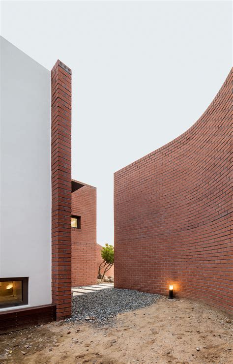 Gallery of The Vault House / OBBA - 25