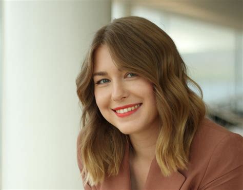 Aurinkoinen talousammattilainen - Katja Gortsakova