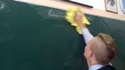 РАЗДЕЛАСЬ В ШКОЛЕ ЖЕСТЬ ШОК 18+ - YouTube