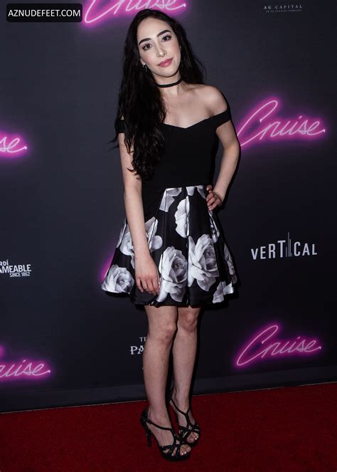 AINSLEY BAILEY Feet - AZNudeFeet