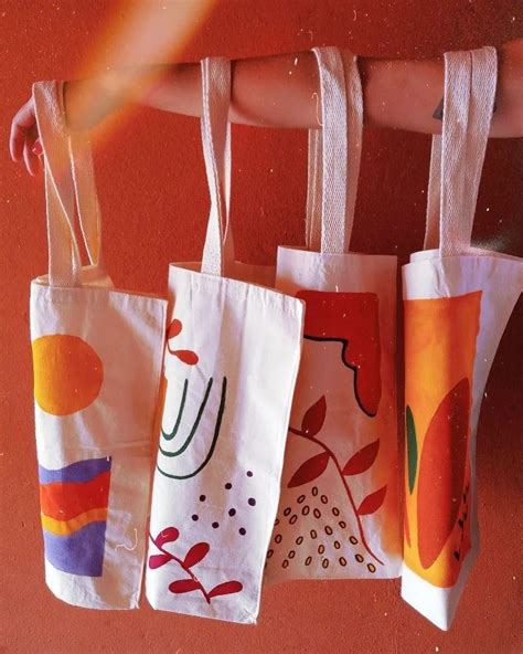 Ecobag Pintada A Mão - Ecobags Pintadas a Mão | Sacolas artesanais de tecido, Sacolas, Bolsas ...