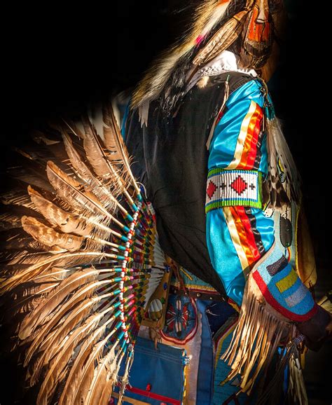 Download Painted Native American Costume Pictures | Wallpapers.com