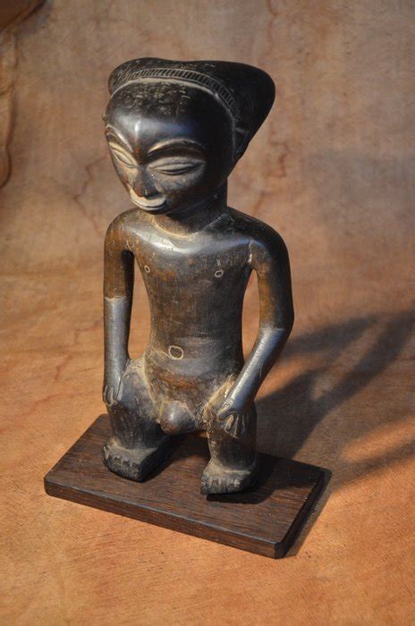 African tribal art, Congo, exceptional old statuette. - Catawiki