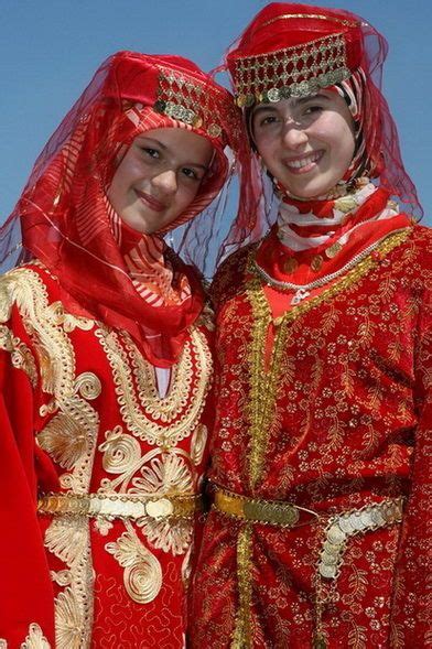 Турки в национальной одежде - 87 фото