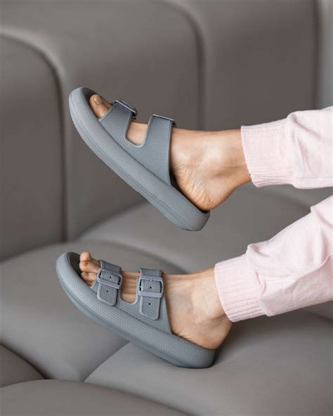 Orthopedic Sandals: What You Need to Know Before Buying – Cloud Slides