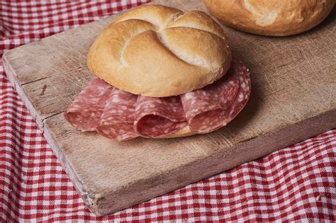TRADITIONAL MILANO SALAMI - Salumi Pasini