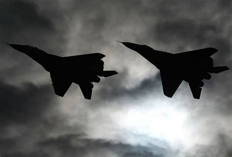 США пожаловались, что российский Су-27 "небезопасно перехватил" их самолёт