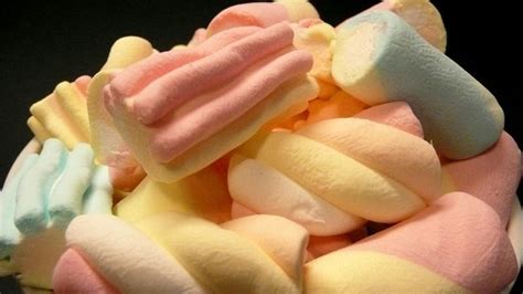 Kẹo marshmallow là kẹo gì? Kẹo marshmallow ăn với gì ngon? - banhran.vn