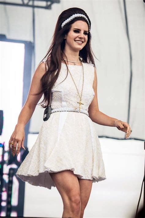 Lana Del Rey's Best Fashion Moments | Lana del rey outfits, Lana del ...