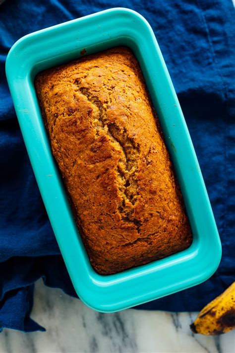 Healthy Banana Bread Recipe - Cookie and Kate - Karinokada