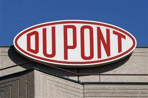 dupont de nemours  dd january   advisoranalystcom