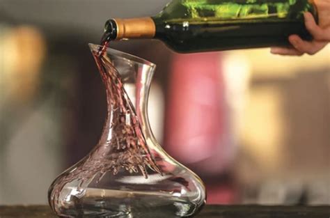 The Benefits of Decanting Wine