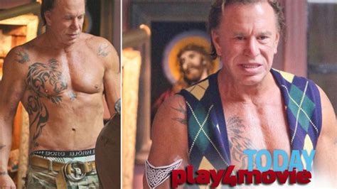 Mickey Rourke, 61, nuovi tatuaggi e che look!