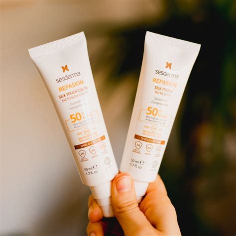 Sesderma REPASKIN SILK TOUCH COLOR SPF 50 Средство cолнцезащитное для ...