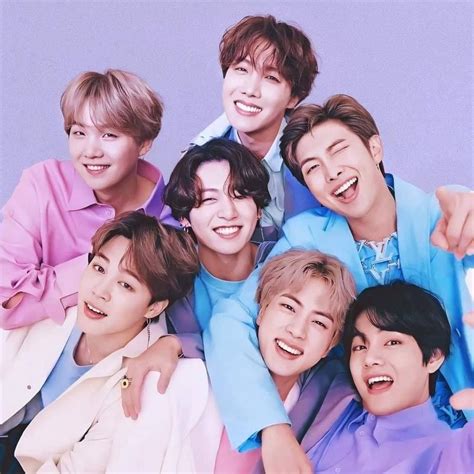 Pin em BTS 承