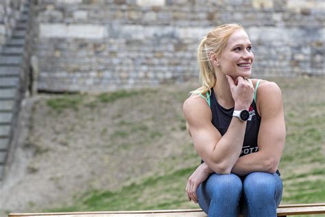 qa  crossfits annie thorisdottir lessons  badassery