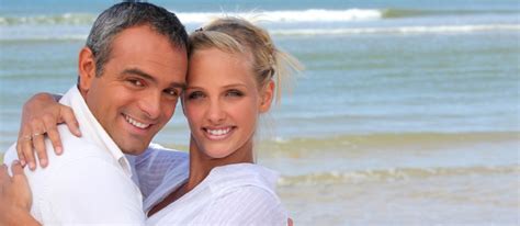 How Age Difference in Relationships Can Affect You as a Couple?