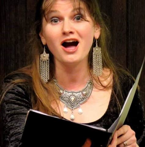 Dona Stoyanova (Soprano) - Short Biography