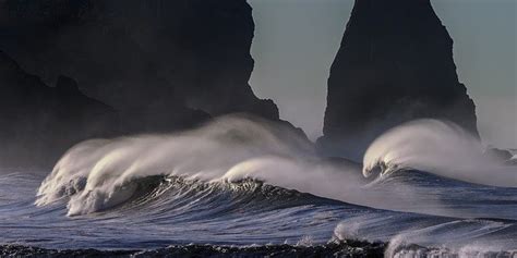 Constructive and Destructive Waves | Geography Revision