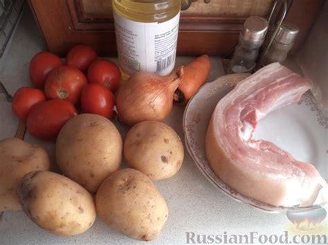 Рецепт: Жаркое из свиной грудинки с помидорами на RussianFood.com