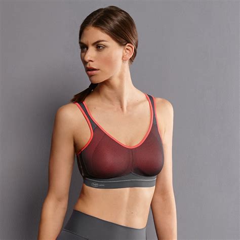 The ultra-lightweight sports bra fits like a second skin - it feels