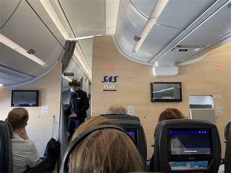 Ausführliche Bewertung der SAS Premium Economy im Airbus A350 » Travel