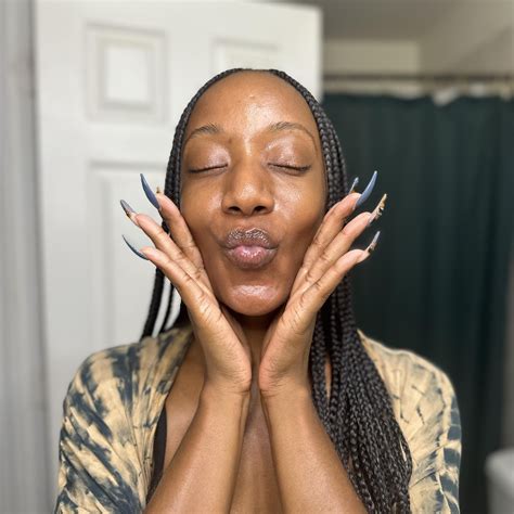 Say goodbye to dry, itchy skin! The First Aid Beauty Ultra Repair Cream