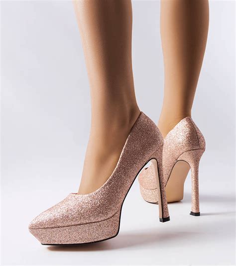 bezowe wysokie szpilki brokatowe bezowy nowosci damskie czolenka