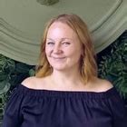 Иллюстратор Елена Баркова.