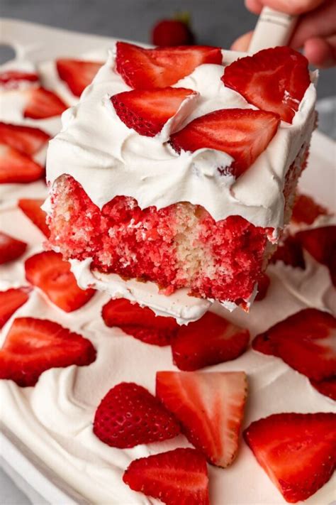 Strawberry Poke Cake – Mildly Meandering