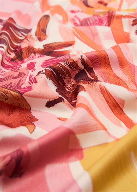 Floral satin scarf - Women | MANGO South Africa