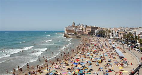 The 17 beaches of Sitges: a practical beach guide | Spain Holiday