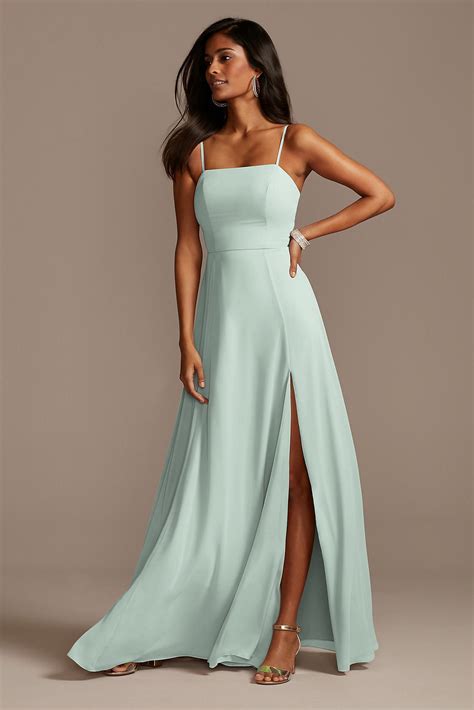 25 Pastel Bridal Party Dresses for a Spring Wedding