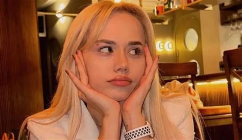 gamze karta kac yasinda uenlue tiktok fenomeni kimdir antalya koerfez