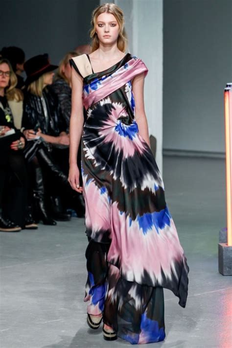 Dust Off Your Tie Dye Shirts: Rodarte Shows Us 3 Ways to Wear This