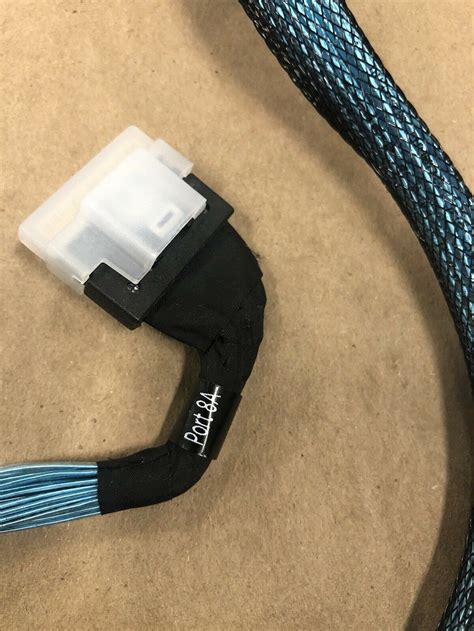 HPE DL325 GEN11 MEGACELL CABLE KIT PL-4Q (P56659-B21)
