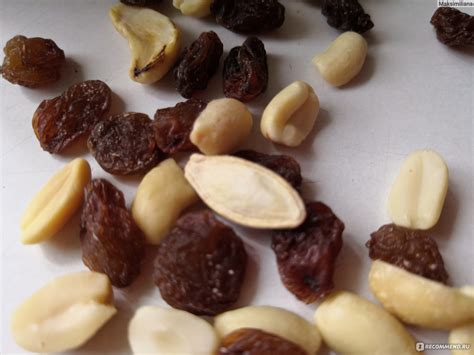 Смесь из орехов и сухофруктов Al Rifai Classic Roasted nuts and kernels ...