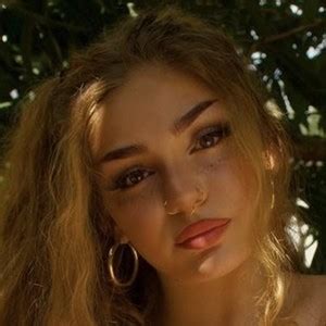 The Little Warren OnlyFans Controversy: Unraveling the Mystery - qrqgyak