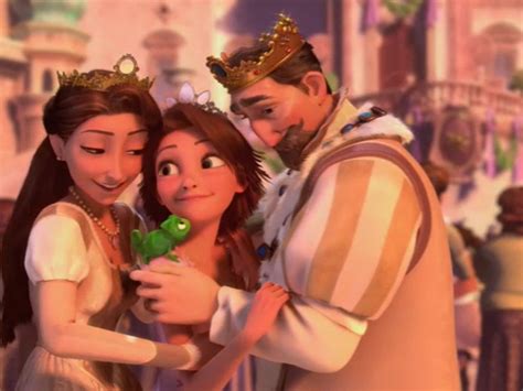Rapunzel And Her Parents Disney Story Disney Rapunzel - vrogue.co