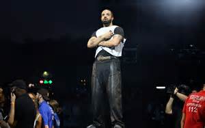 Il nuovo album di Drake è tenuto in ostaggio da una squadra di streamer